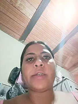 Giselabrunette25 online show from June 19, 2026, 5:45 am