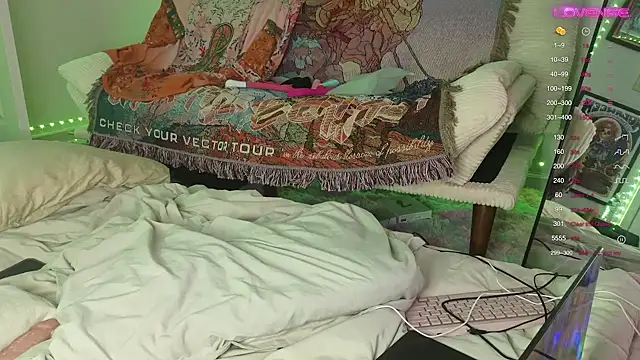 yummyrina online show from February 11, 2025, 2:25 am