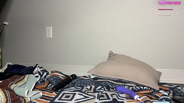 yummyrina online show from February 19, 2025, 1:06 pm