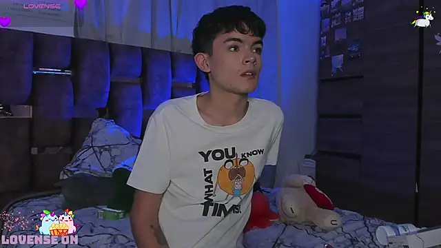 Angelo 018 online show from January 18, 2025, 4:31 pm