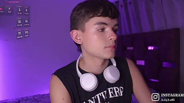 Angelo 018 online show from September 9, 2025, 4:23 am