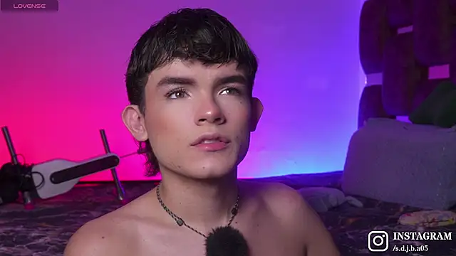 Angelo 018 online show from November 8, 2025, 7:08 am