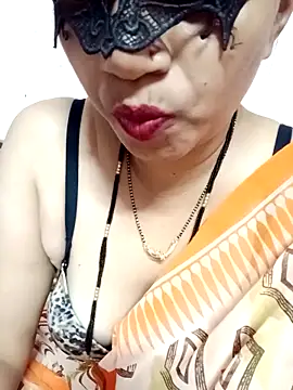 Snapshot of Hotanita99 chatting on March 3, 2025, 12:58 pm Hotanita99 online show from March 3, 2025, 12:58 pm