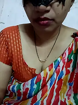 Snapshot of Hotanita99 chatting on December 2, 2025, 5:57 am Hotanita99 online show from December 2, 2025, 5:57 am