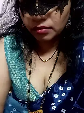 Snapshot of Hotanita99 chatting on January 14, 2026, 5:02 am Hotanita99 online show from January 14, 2026, 5:02 am