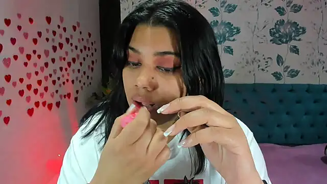 LindaBreeS online show from February 2, 2025, 3:49 pm