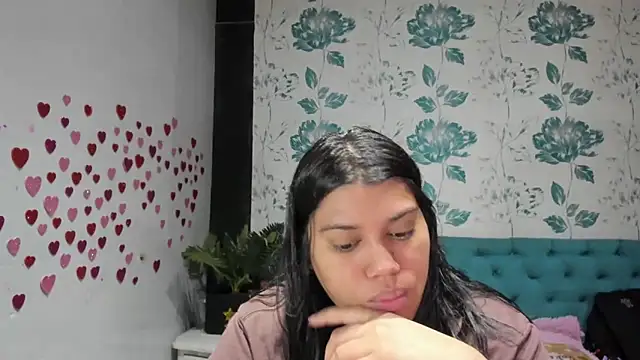 LindaBreeS online show from March 22, 2025, 3:20 pm