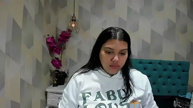 LindaBreeS online show from October 2, 2025, 1:18 pm