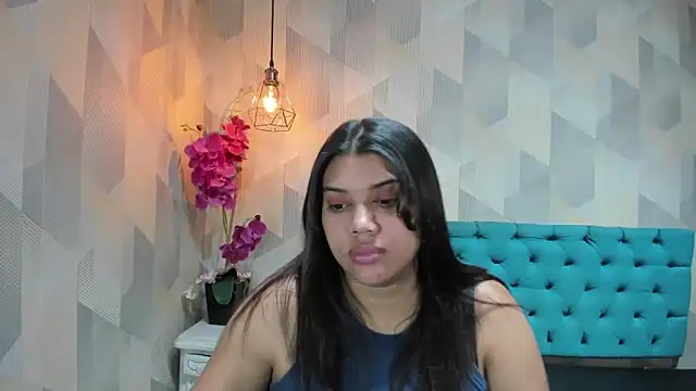 Snapshot of LindaBreeS chatting on May 31, 2026, 3:52 pm LindaBreeS online show from May 31, 2026, 3:52 pm