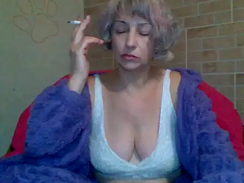 Snapshot of Lorie_Carrie chatting on December 2, 2024, 3:58 pm Lorie Carrie online show from December 2, 2024, 3:58 pm