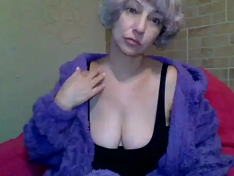 Snapshot of Lorie_Carrie chatting on January 2, 2025, 2:02 pm Lorie Carrie online show from January 2, 2025, 2:02 pm