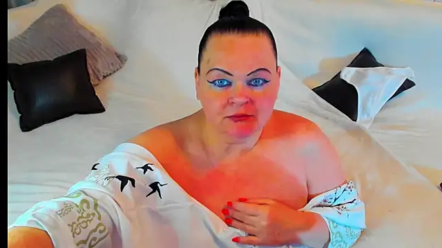 Snapshot of MilanaBiegert chatting on December 28, 2024, 12:04 am MilanaBiegert online show from December 28, 2024, 12:04 am