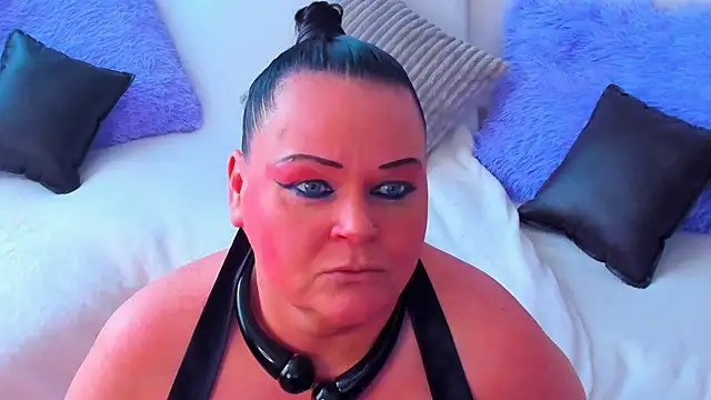 Snapshot of MilanaBiegert chatting on March 2, 2025, 8:59 am MilanaBiegert online show from March 2, 2025, 8:59 am