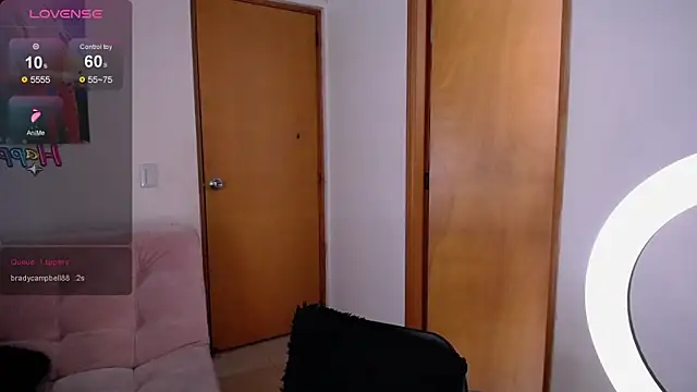 Emii Sweet online show from March 7, 2026, 7:55 pm