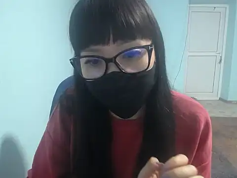 elllaaxx online show from April 18, 2026, 2:10 pm