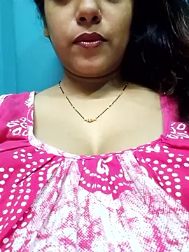 sexyindi couple online show from October 9, 2025, 1:20 pm