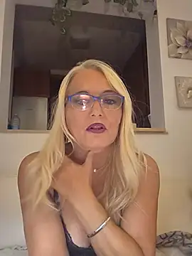 Snapshot of kikkastar chatting on September 24, 2025, 8:12 pm kikkastar online show from September 24, 2025, 8:12 pm