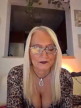 Snapshot of kikkastar chatting on October 5, 2025, 8:07 pm kikkastar online show from October 5, 2025, 8:07 pm