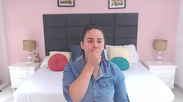 MadisonJenner online show from January 16, 2025, 11:15 am