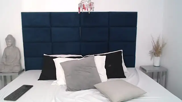 MadisonJenner online show from February 7, 2025, 9:04 pm