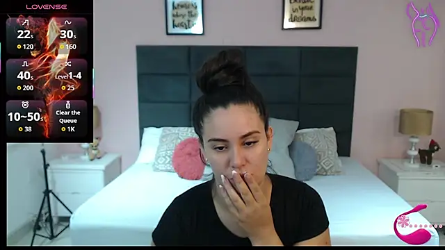 MadisonJenner online show from September 11, 2025, 9:42 am