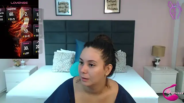 MadisonJenner online show from September 22, 2025, 11:23 am