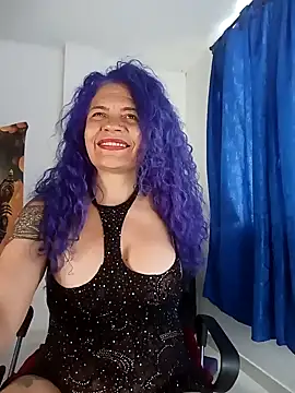 freyadevil333 online show from January 11, 2025, 1:22 pm