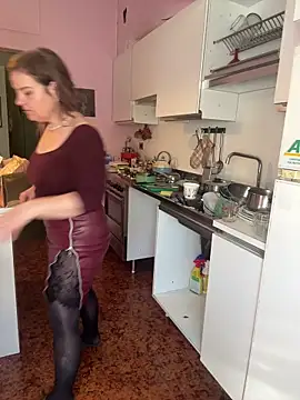 Sunbelxx online show from April 7, 2026, 8:15 am