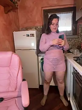 Sunbelxx online show from June 3, 2026, 6:02 pm
