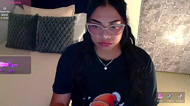 Snapshot of angela_santana_ chatting on October 16, 2025, 11:39 pm angela santana online show from October 16, 2025, 11:39 pm