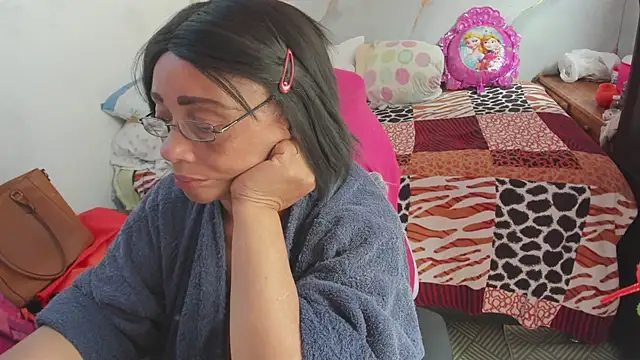 Mrs mommy  online show from January 31, 2026, 7:11 pm