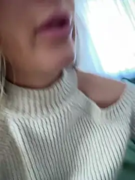 HotXMom online show from February 19, 2025, 10:45 am