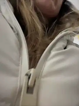 HotXMom online show from March 17, 2025, 1:29 pm