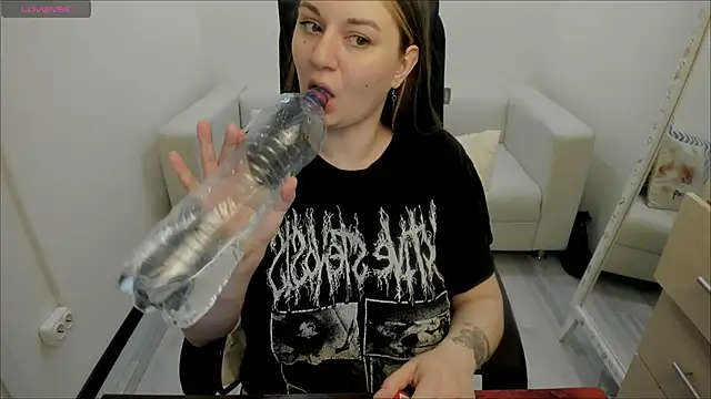 AlisaBacker online show from January 24, 2025, 6:35 pm