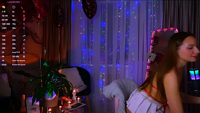 soffy  kisss online show from February 13, 2026, 4:25 pm