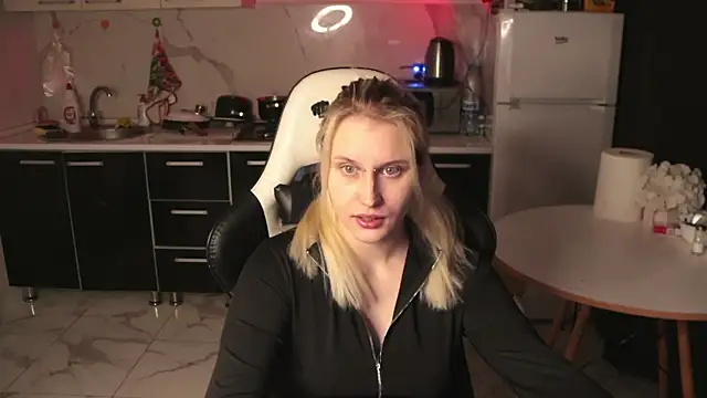 MertyXX online show from April 11, 2026, 9:19 pm