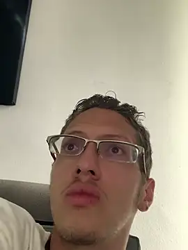 SOYMRX online show from February 10, 2025, 8:21 pm