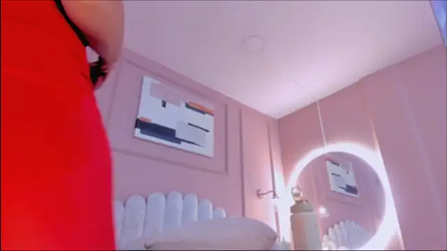 lia ass  online show from January 23, 2025, 5:21 pm