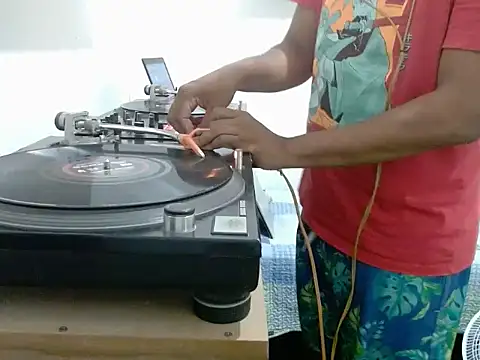 O PanteraNegra Camboy online show from February 17, 2026, 3:14 am