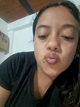  MaripossaSexy  online show from October 2, 2025, 1:01 am