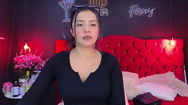 Snapshot of foxxy_nasty chatting on December 3, 2024, 8:06 pm foxxy nasty online show from December 3, 2024, 8:06 pm