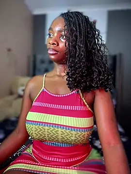 Candy-Heart online show from December 9, 2024, 4:12 am