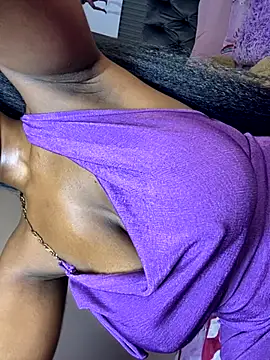 Candy-Heart online show from November 10, 2025, 9:14 pm