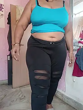 Ivy-09 online show from February 12, 2026, 6:19 am