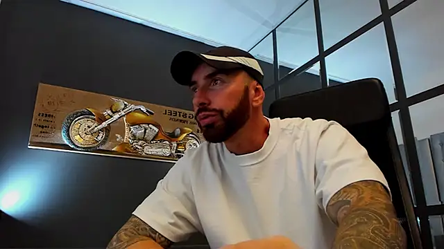 AronGrant online show from September 22, 2025, 9:55 am