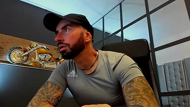 AronGrant online show from October 1, 2025, 10:21 am