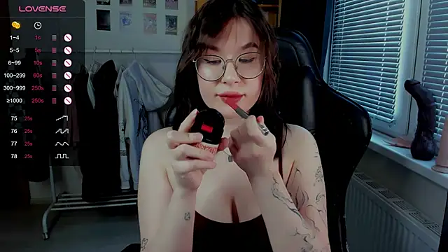 MyNameIsLilith online show from April 13, 2026, 3:06 pm