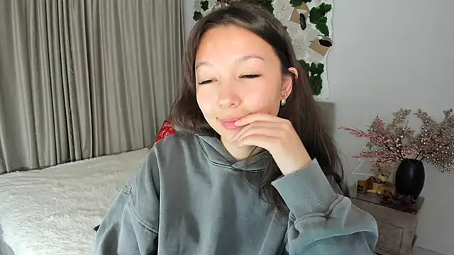 AgnieszkaBanana online show from January 19, 2025, 2:36 am