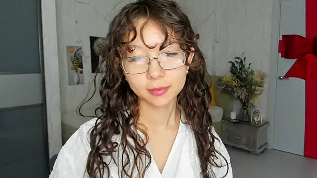 AgnieszkaBanana online show from February 6, 2025, 1:05 am