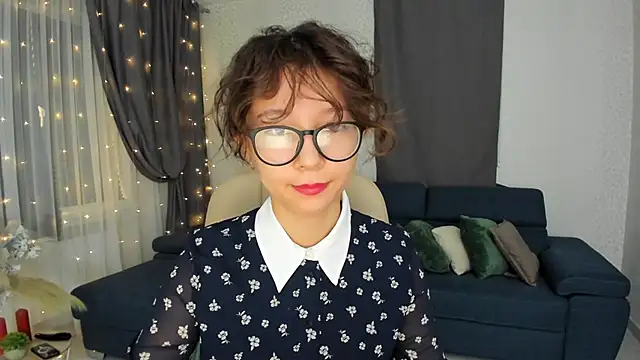 AgnieszkaBanana online show from March 7, 2025, 4:35 am